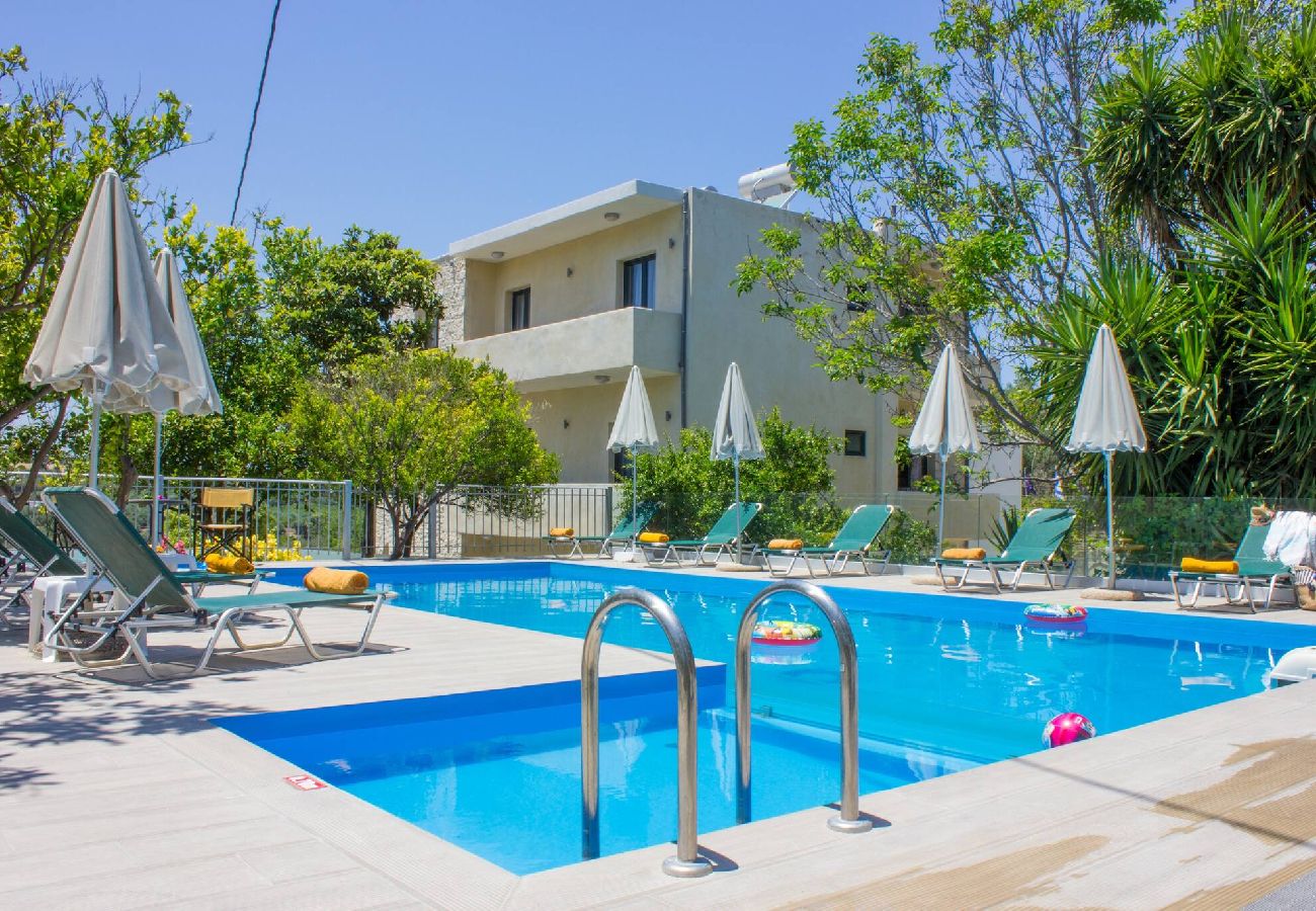 Villa in Asteri village - 10 bedroom complex, with private pool, BBQ & ping pong!! 