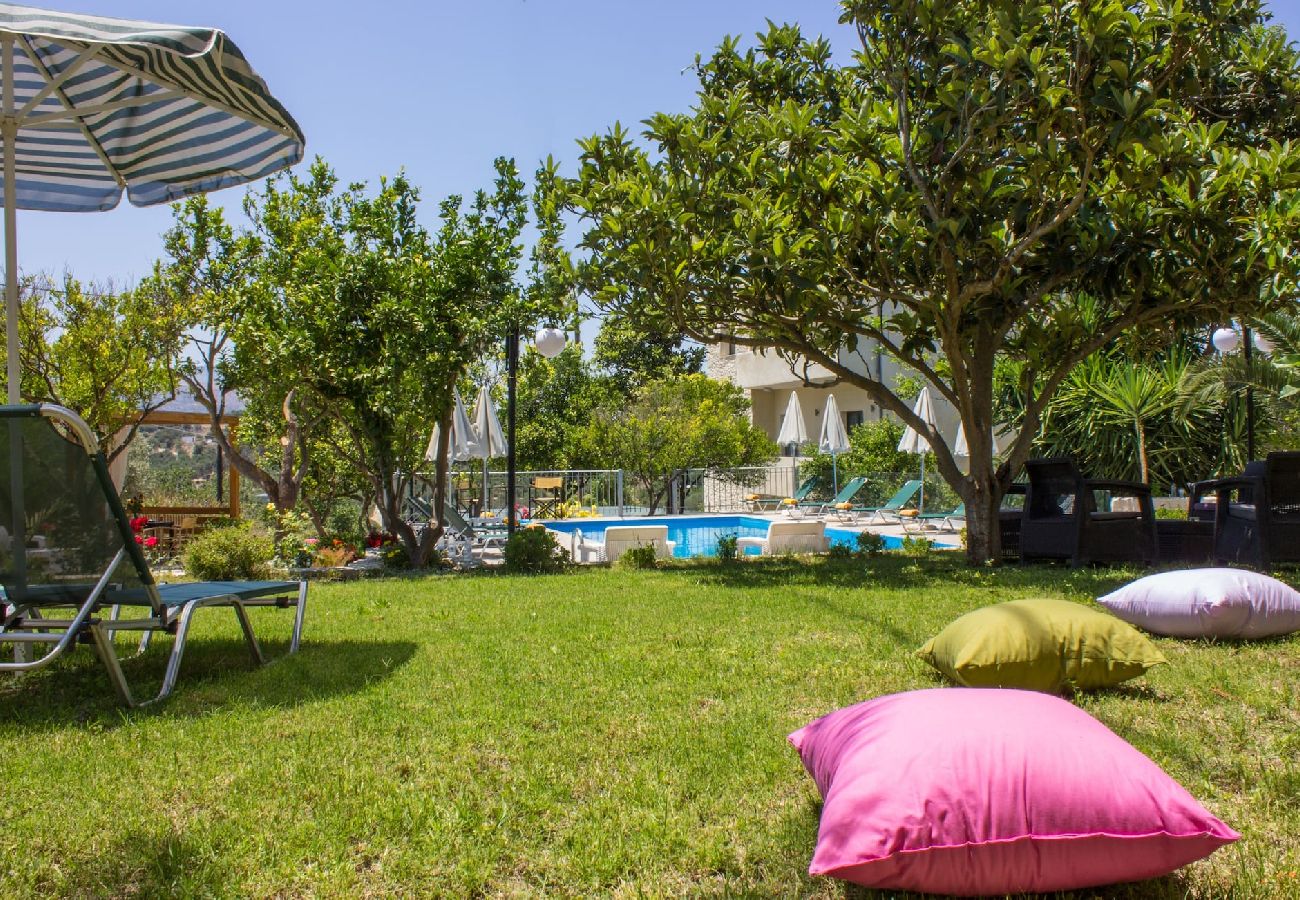 Villa in Asteri village - 10 bedroom complex, with private pool, BBQ & ping pong!! 