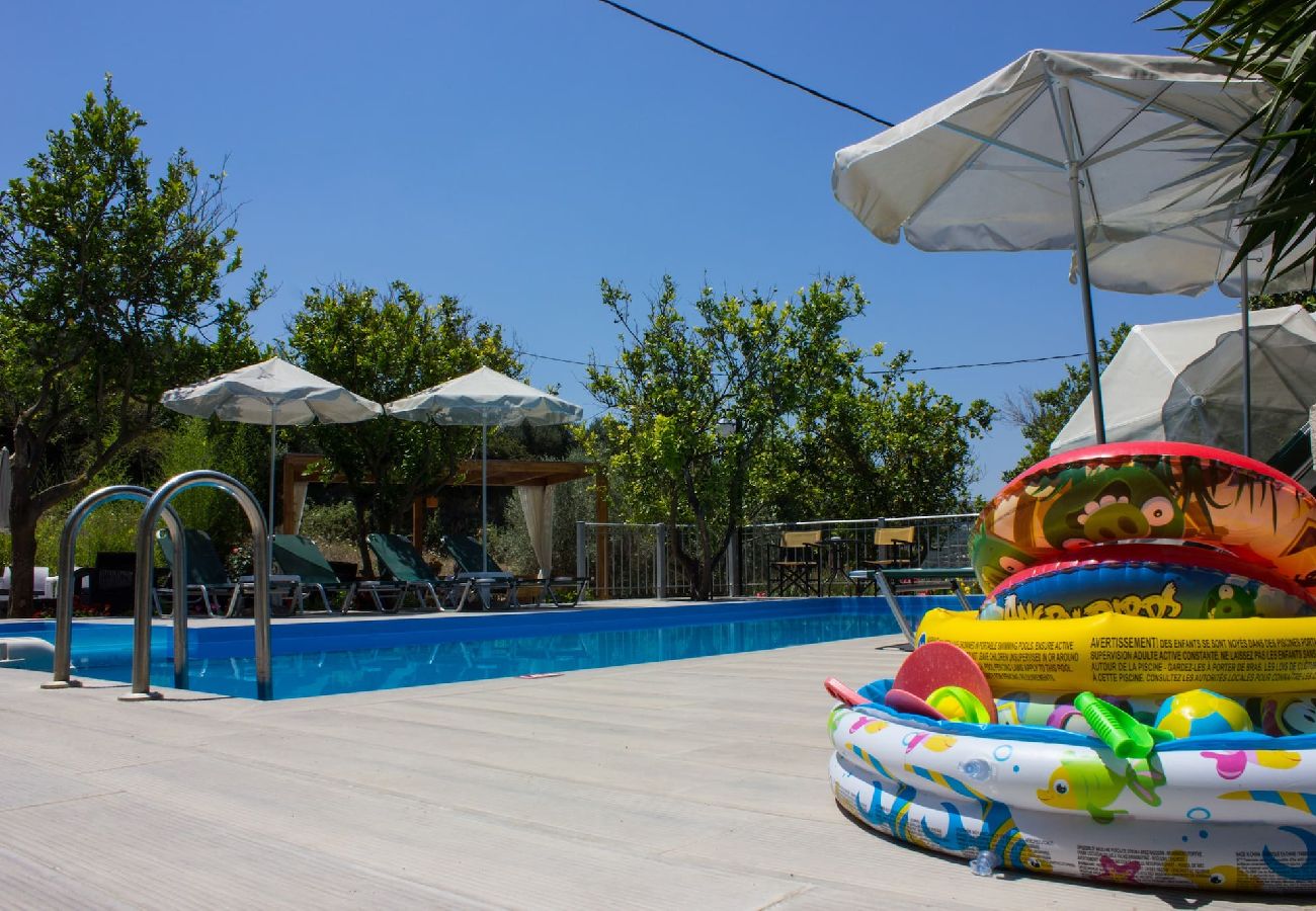 Villa in Asteri village - 10 bedroom complex, with private pool, BBQ & ping pong!! 