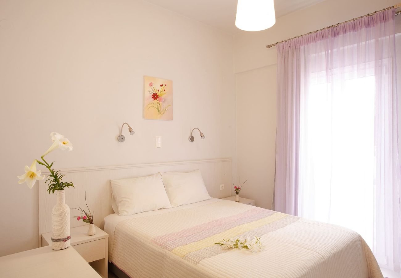 Apartment in Plakias - Spacious apartment just 2 min walk from the beach! 