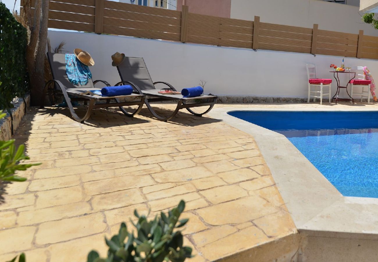 House in Sfakaki - 3bedroom Beach house with pool 150m from the sea! 