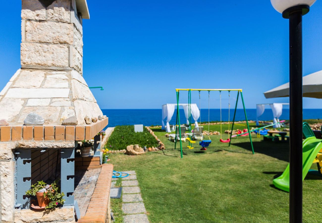 Apartment in Panormo - Lovely seaside house, everything on foot! 