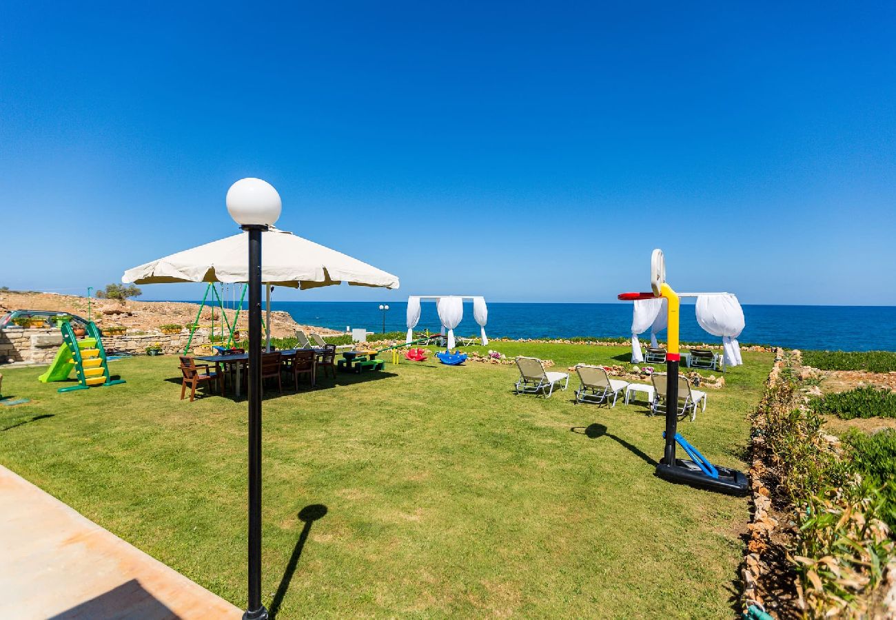 Apartment in Panormo - Lovely seaside house, everything on foot! 