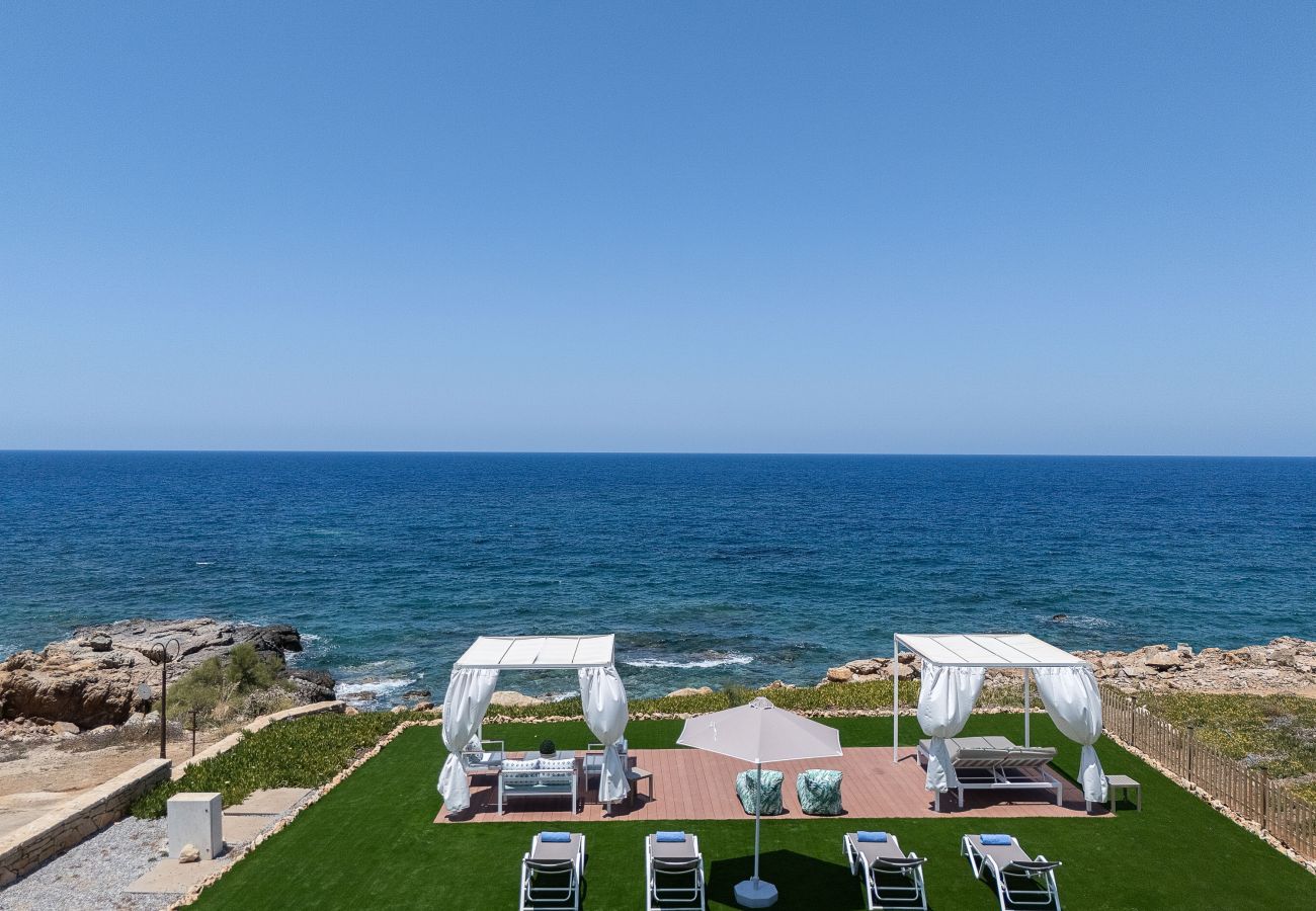Apartment in Rethymno - Beachfront Studio with, everything in walking distance!