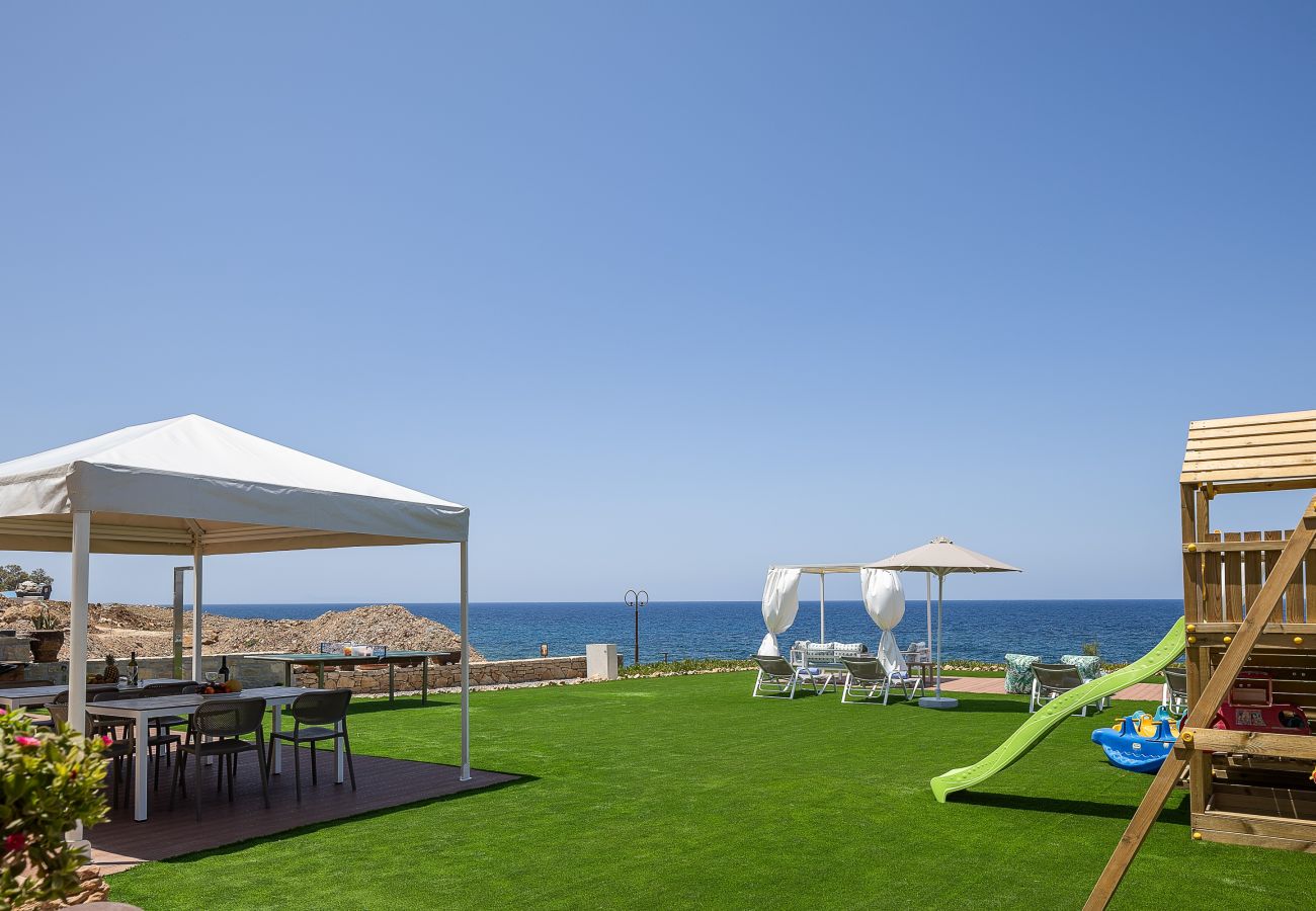 Apartment in Rethymno - Beachfront Studio with, everything in walking distance!