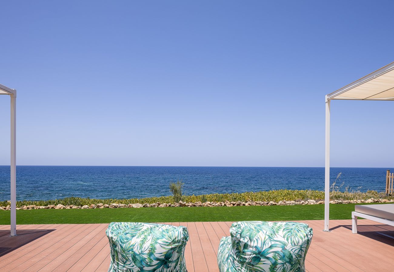 Apartment in Rethymno - Beachfront Studio with, everything in walking distance!