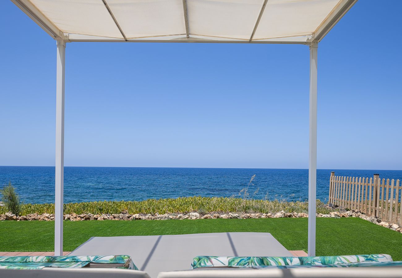 Apartment in Rethymno - Beachfront Studio with, everything in walking distance!