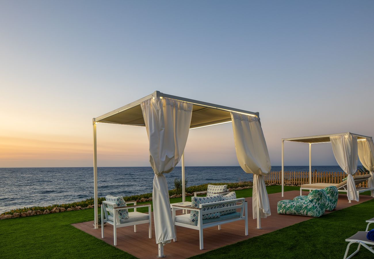 Apartment in Rethymno - Beachfront Studio with, everything in walking distance!