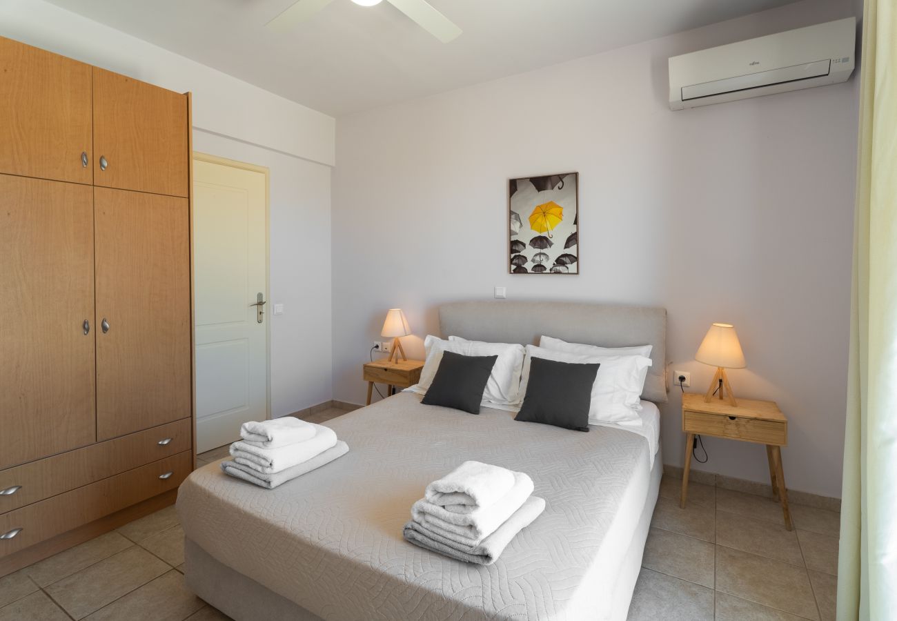 Villa in Tria Monastiria - Superb villa,with amazing seaviews ,10min to town! 