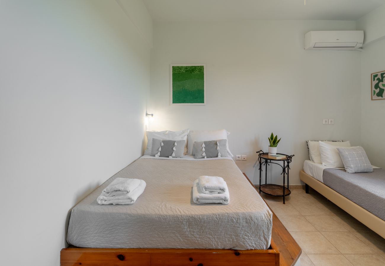 Villa in Tria Monastiria - Superb villa,with amazing seaviews ,10min to town! 