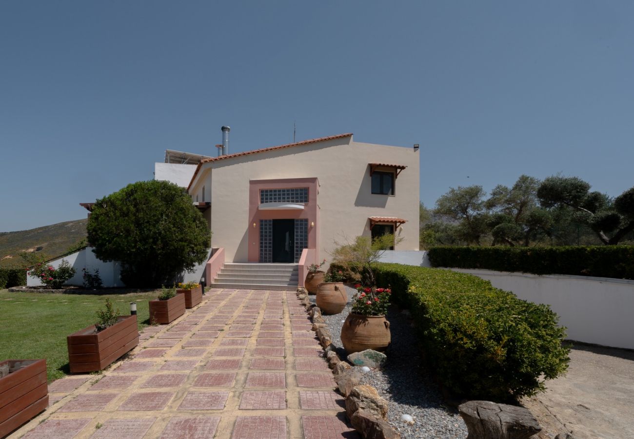 Villa in Tria Monastiria - Superb villa,with amazing seaviews ,10min to town! 