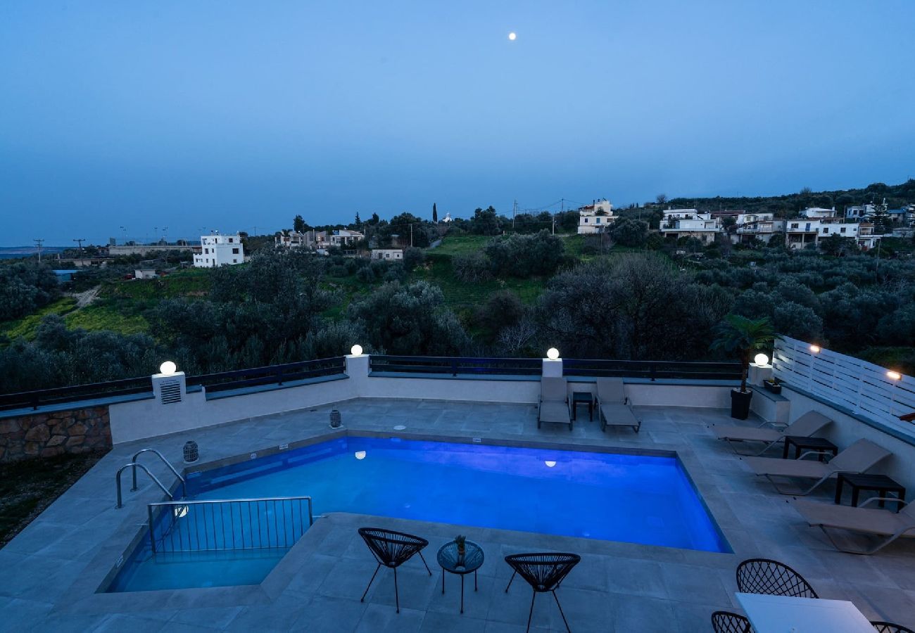 Villa in Kirianna - Fully rennovated 4bedr villa,a luxury retreat!