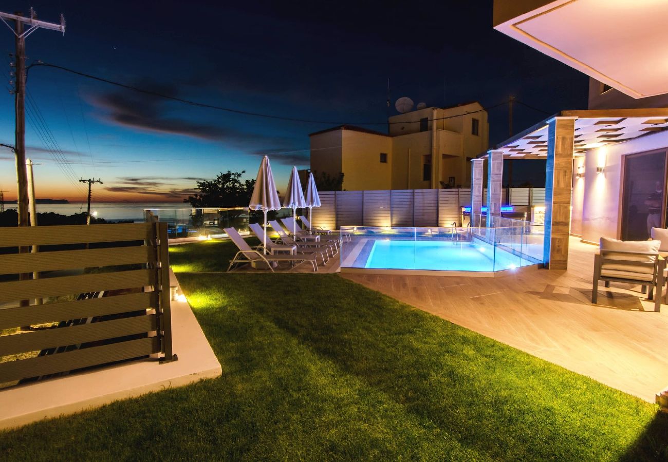 Villa in Maroulas - Villa Anthi, with salted water pool,jacuzzi, BBQ!