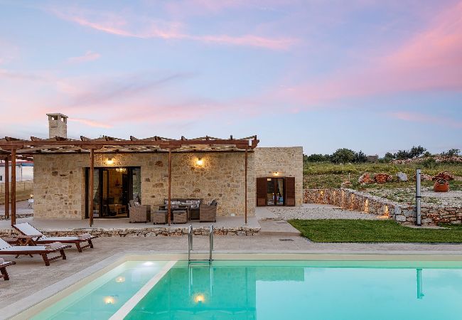 Villa in Melidoni - Unique Stonebuilt rural Retreat with private pool!