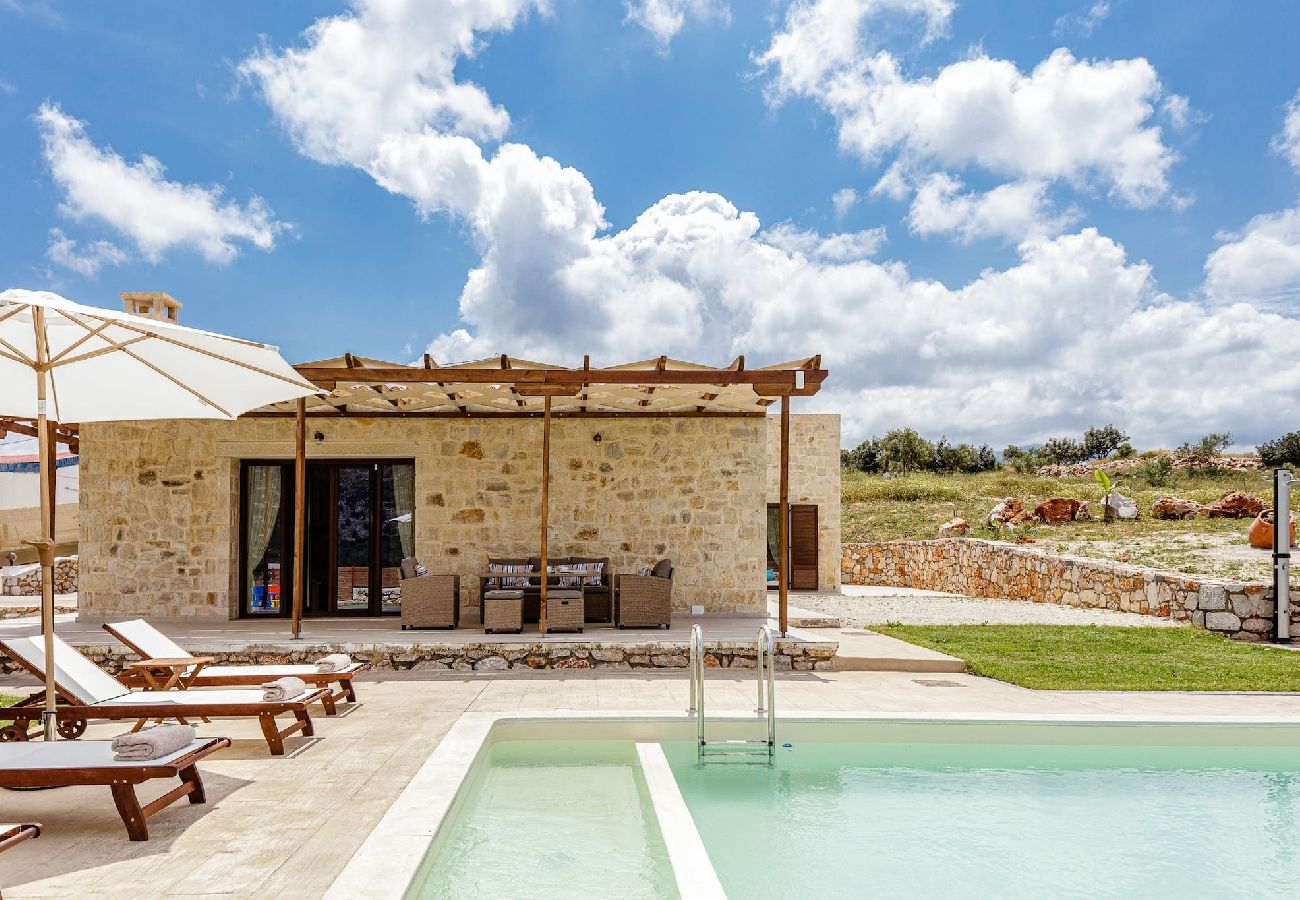 Villa in Melidoni - Unique Stonebuilt rural Retreat with private pool!