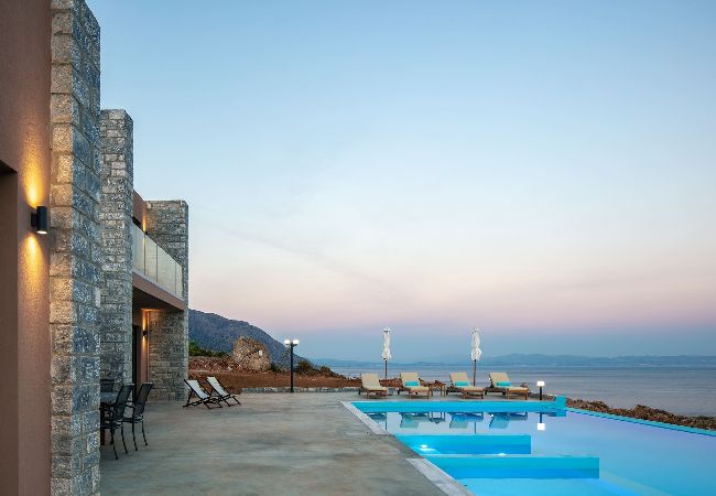 Villa in Rethymno - Stunning Seafront complex with 2 infinity pools!