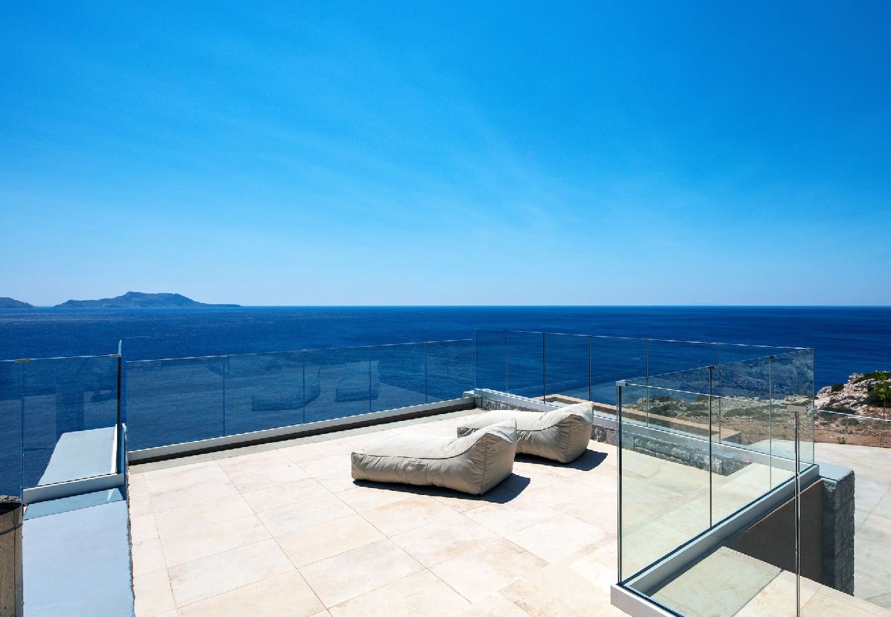 Villa in Rethymno - Stunning Seafront complex with 2 infinity pools!