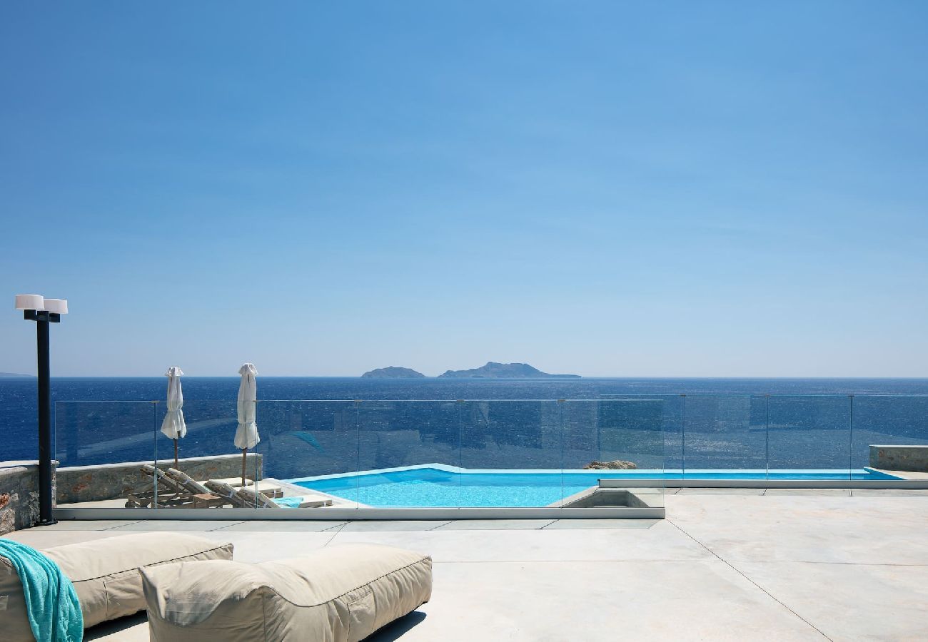 Villa in Rethymno - Stunning Seafront complex with 2 infinity pools!