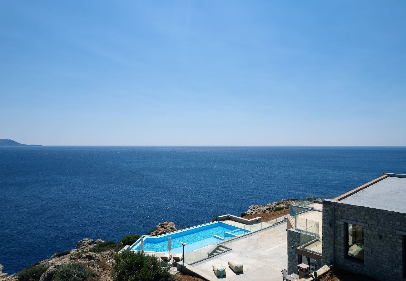 Villa in Rethymno - Stunning Seafront complex with 2 infinity pools!