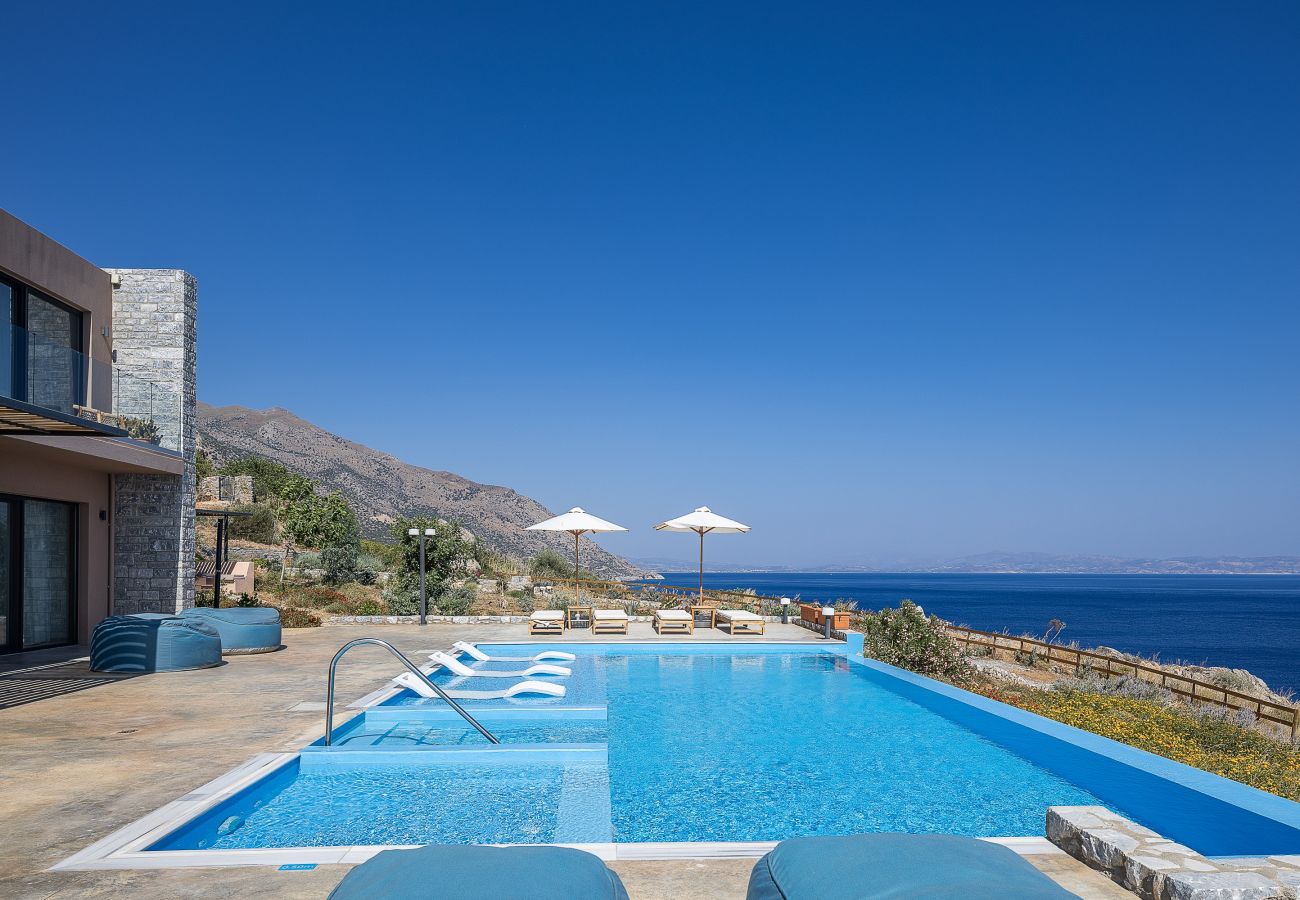 Villa in Rethymno - Stunning Seafront complex with 2 infinity pools!