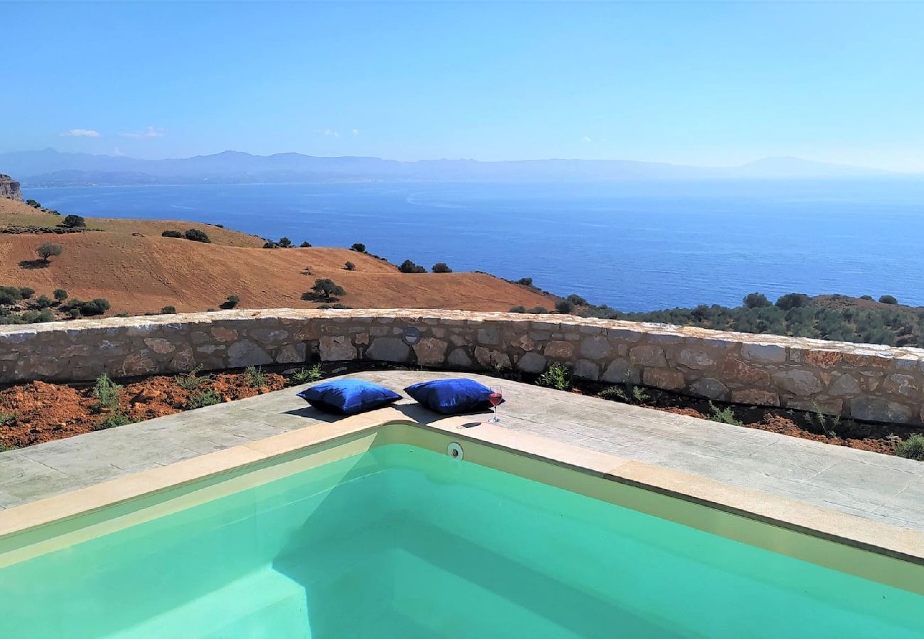 Villa in Agia Galini - Tranquil sea view villa with pool,2km from beach!