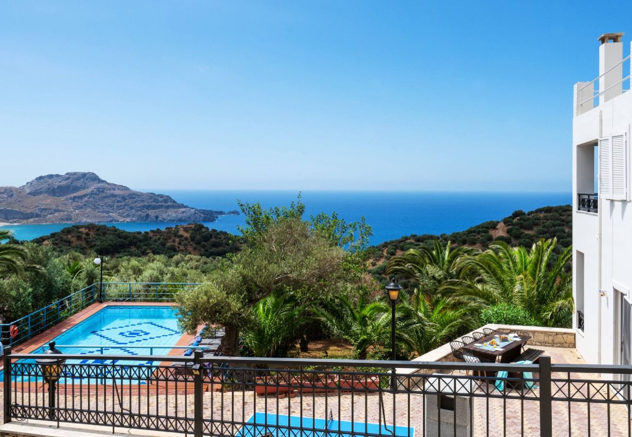 House in Sellia - A 5bedroom villa with pool & amazing seaview