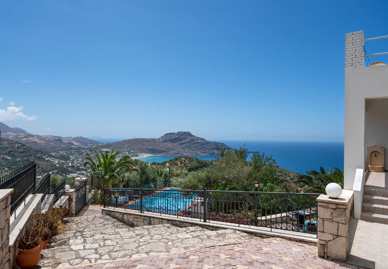 House in Sellia - A 5bedroom villa with pool & amazing seaview