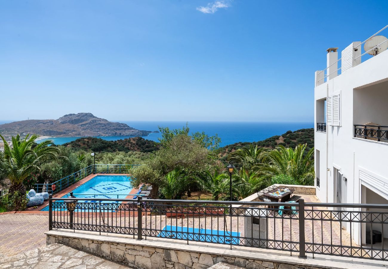 House in Sellia - A 5bedroom villa with pool & amazing seaview