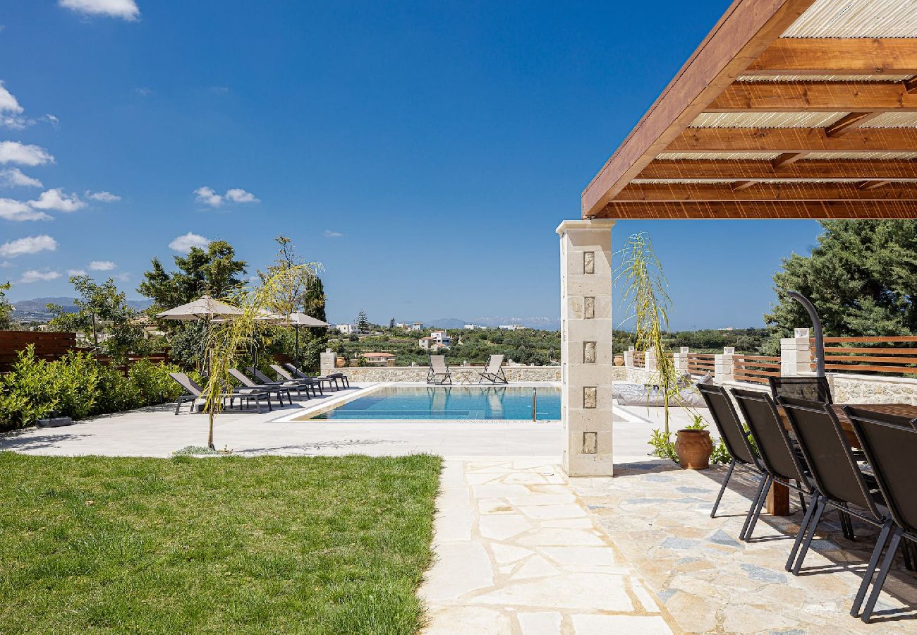 Villa in Hamalevri - New luxurious villa with stunning pool,views &bbq!