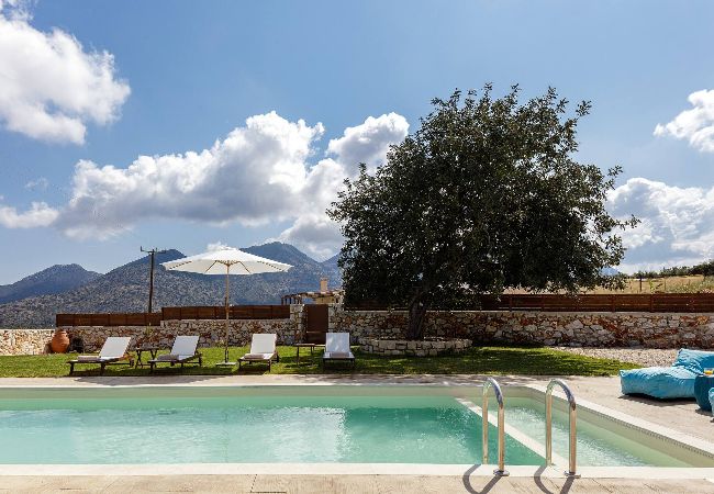 Villa in Melidoni - Unique Stonebuilt rural Retreat & private pool II