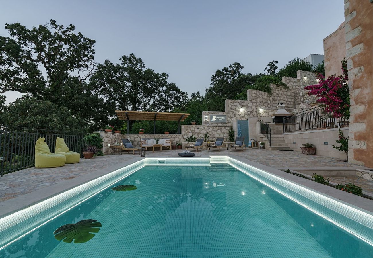 Villa in Armeni - Butterfly, a historical villa with pool & hot tub!