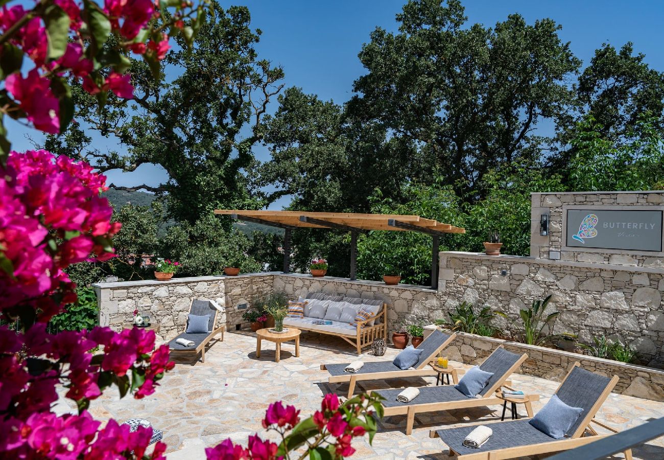 Villa in Armeni - Butterfly, a historical villa with pool & hot tub!