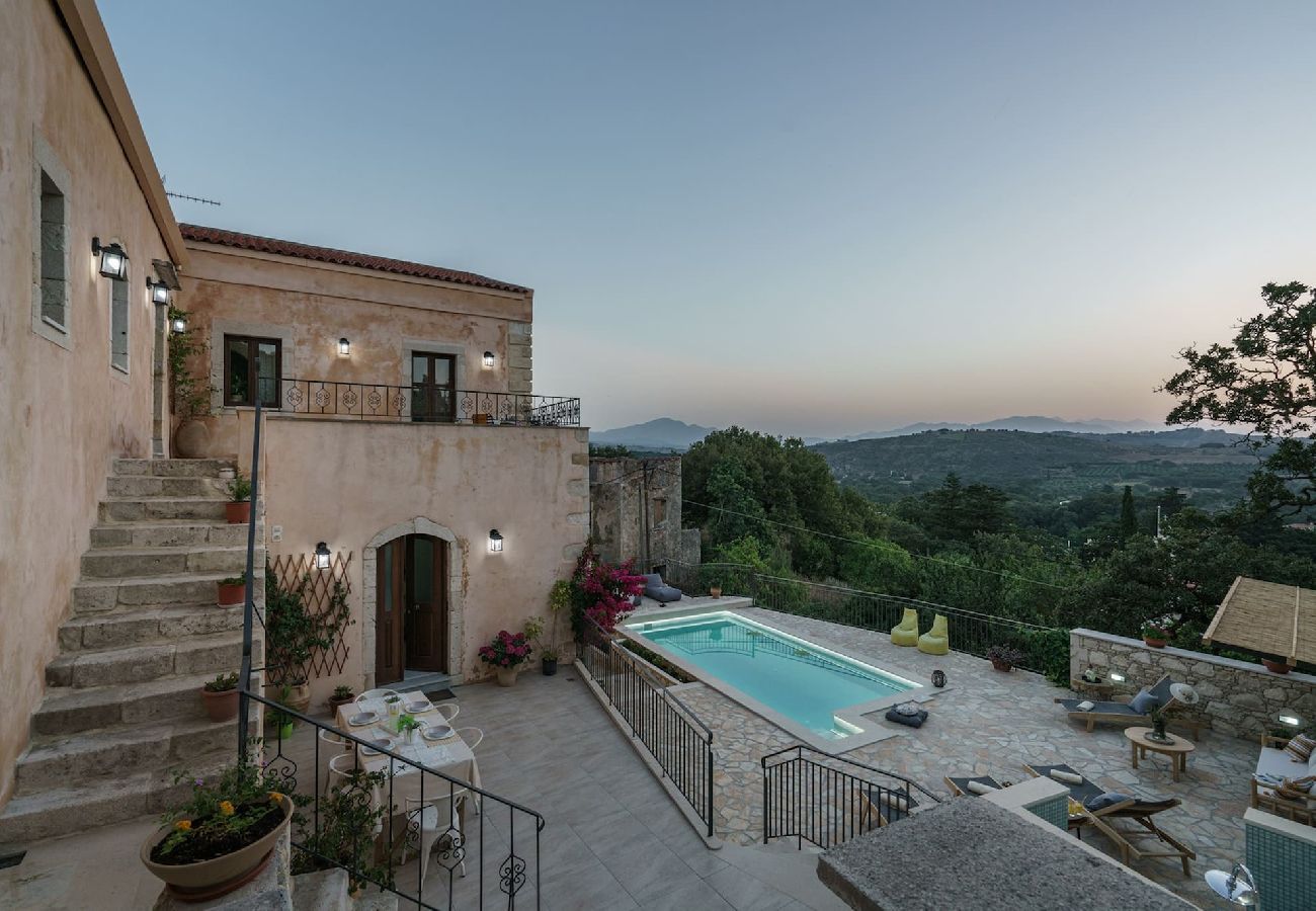 Villa in Armeni - Butterfly, a historical villa with pool & hot tub!