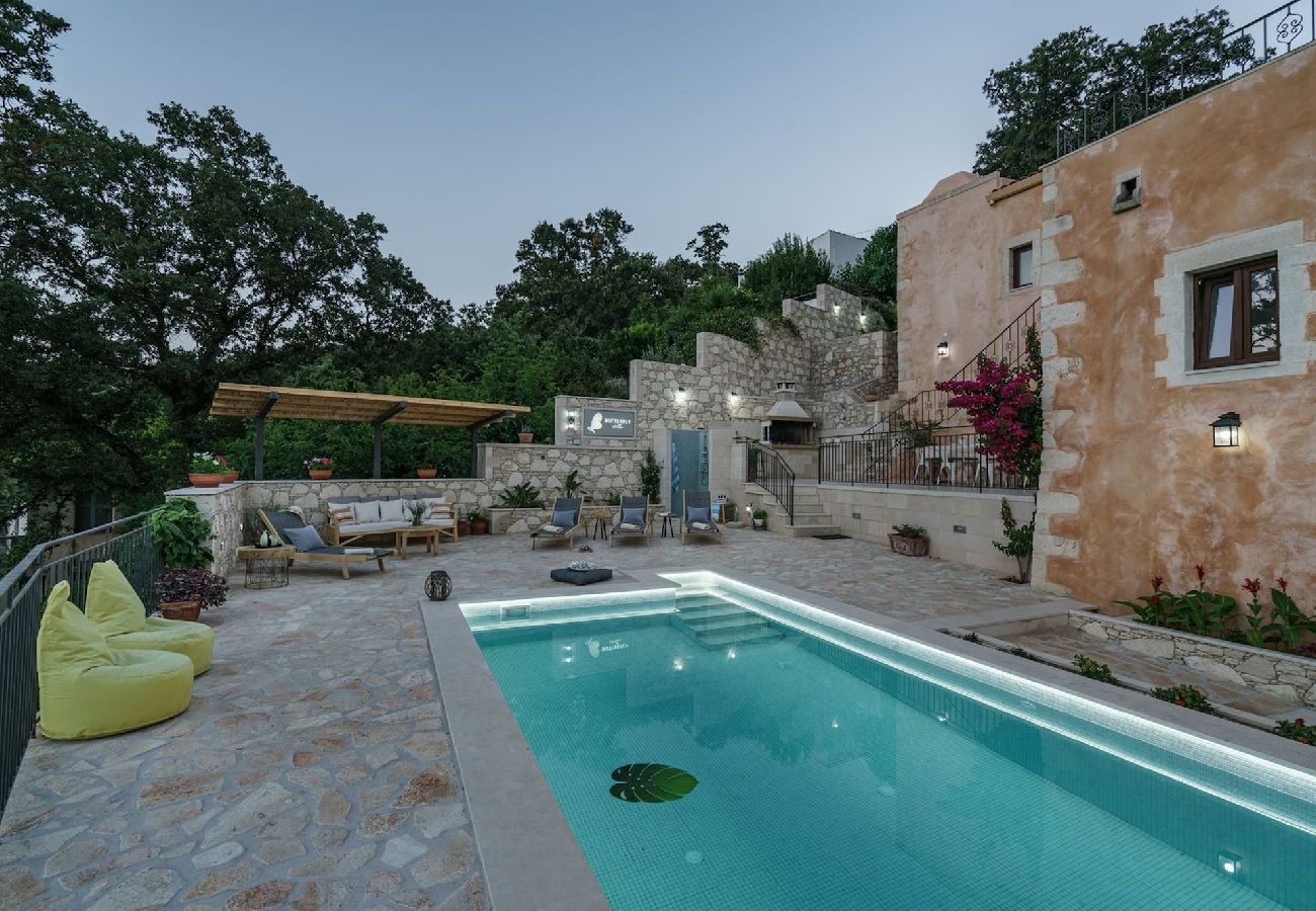 Villa in Armeni - Butterfly, a historical villa with pool & hot tub!