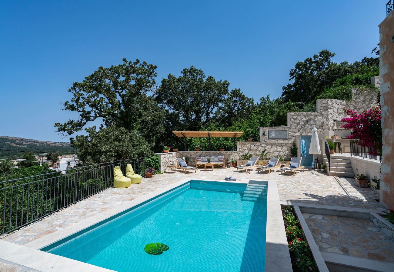 Villa in Armeni - Butterfly, a historical villa with pool & hot tub!