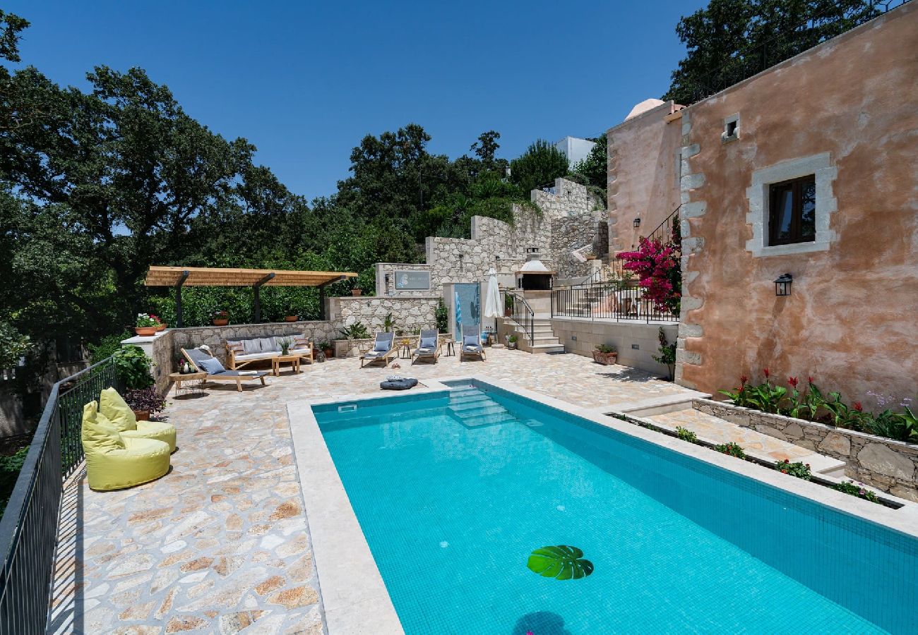 Villa in Armeni - Butterfly, a historical villa with pool & hot tub!