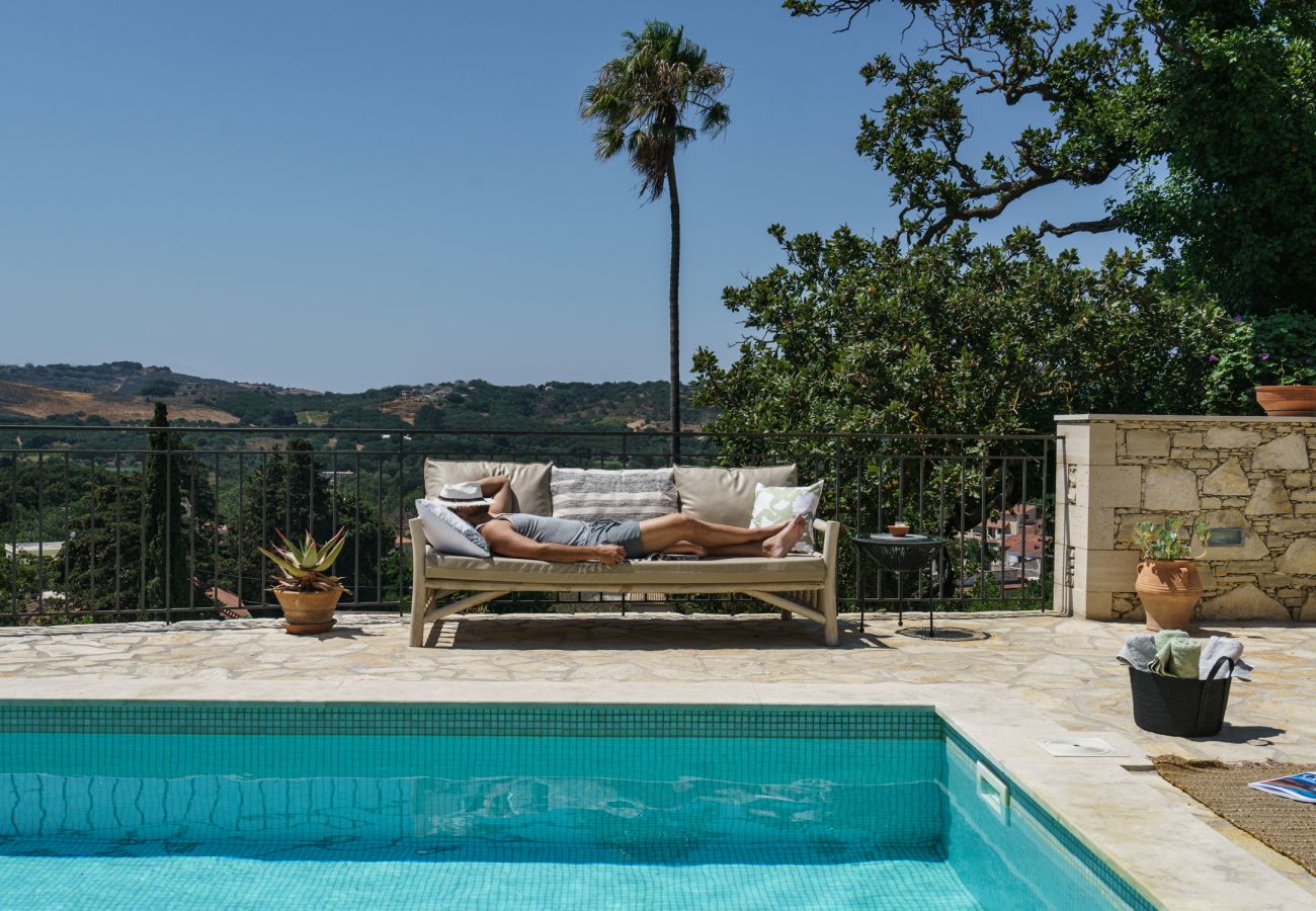 Villa in Armeni - Butterfly, a historical, fairytale-style, villa with pool & hot tub!