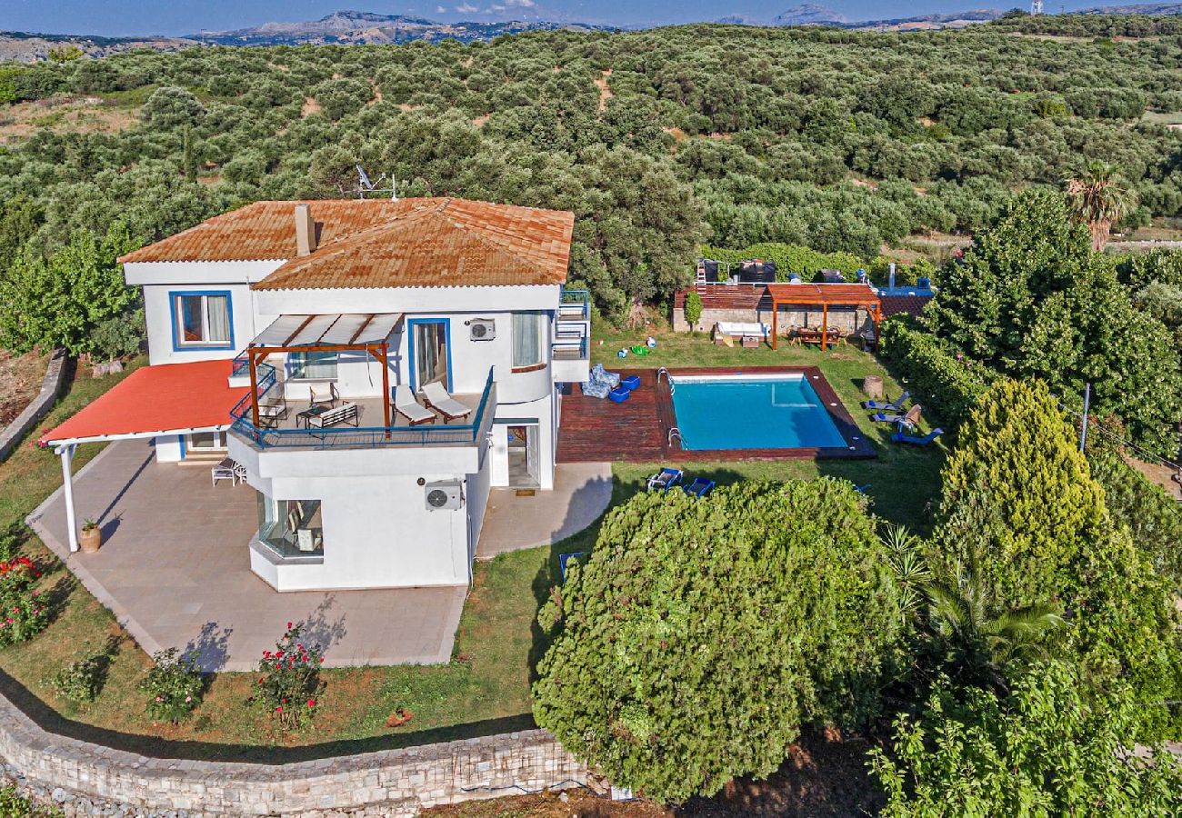 Villa in Rethymno - Beautiful 5bedroom villa big pool, close to beach!