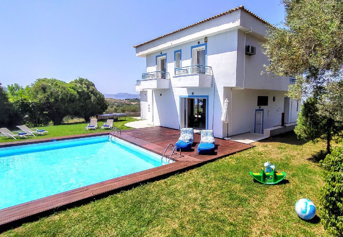 Villa in Rethymno - Beautiful 5bedroom villa big pool, close to beach!