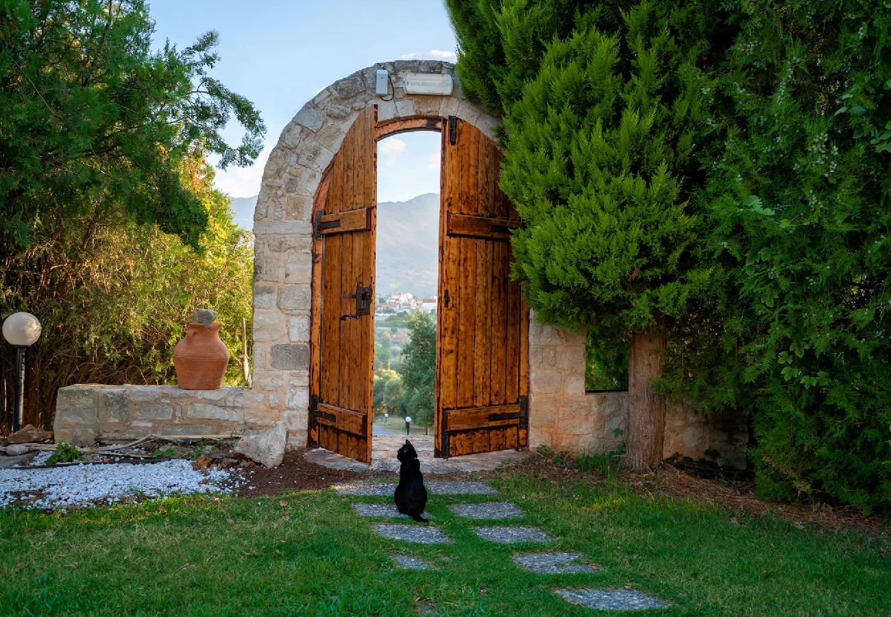 Villa in Rethymno - Beautiful 5bedroom villa big pool, close to beach!