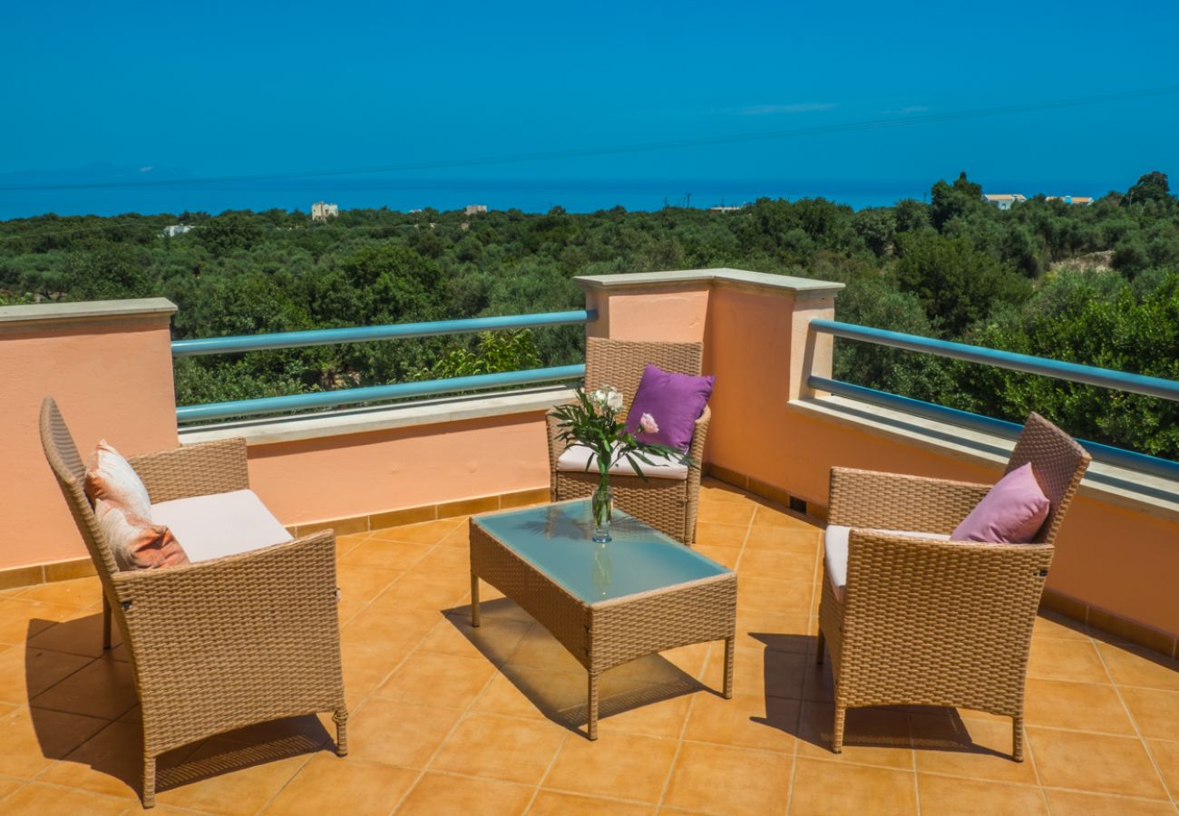 Villa in Prines - Private villa with unique panoramic sea views, pool, bbq, 3km to the beach!