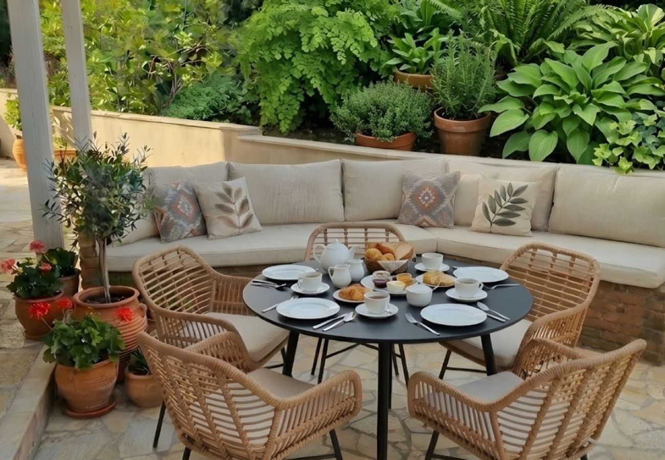 Villa in Prines - Private villa with unique panoramic sea views, pool, bbq, 3km to the beach!