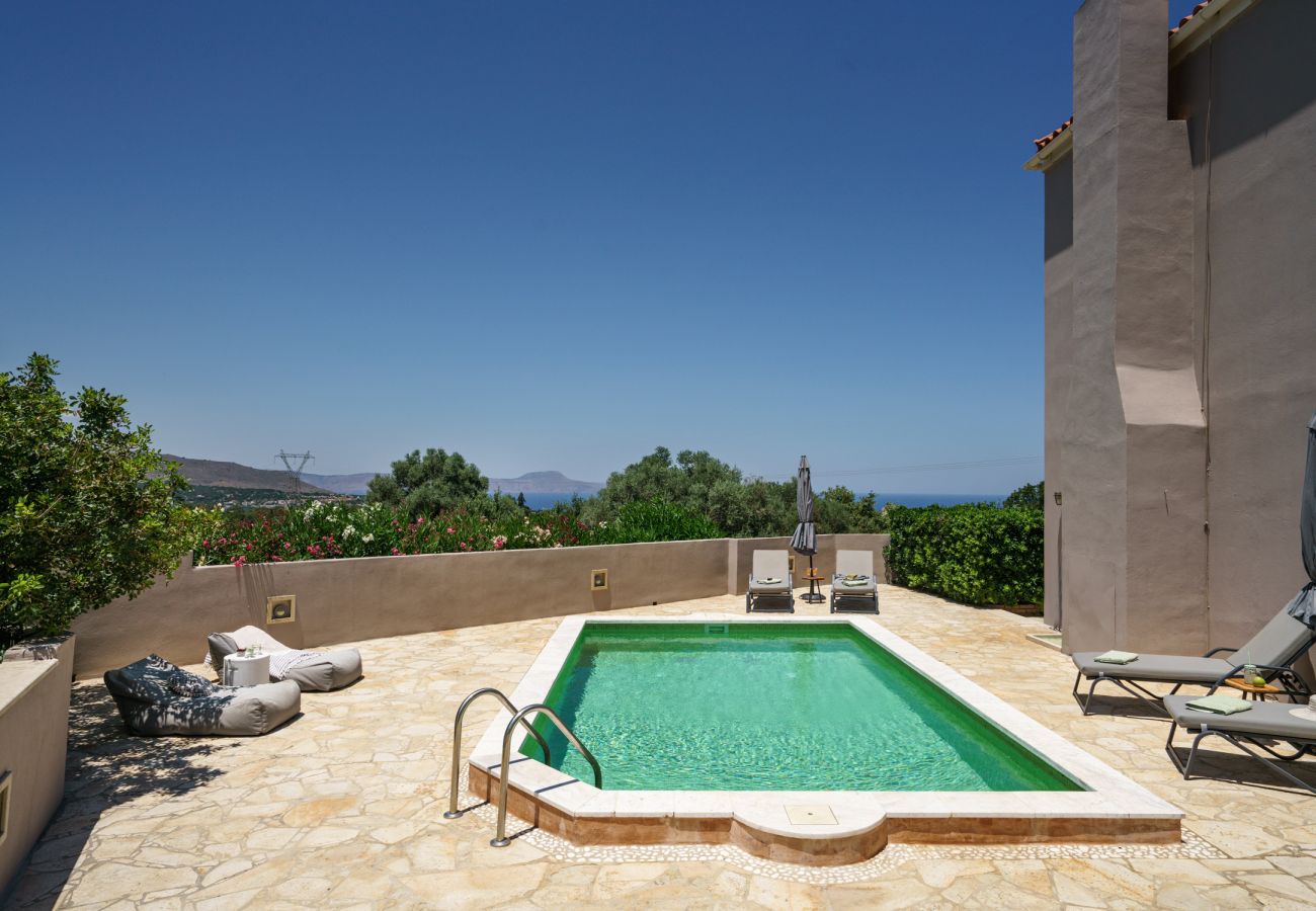 Villa in Prines - Private villa with unique panoramic sea views, pool, bbq, 3km to the beach!
