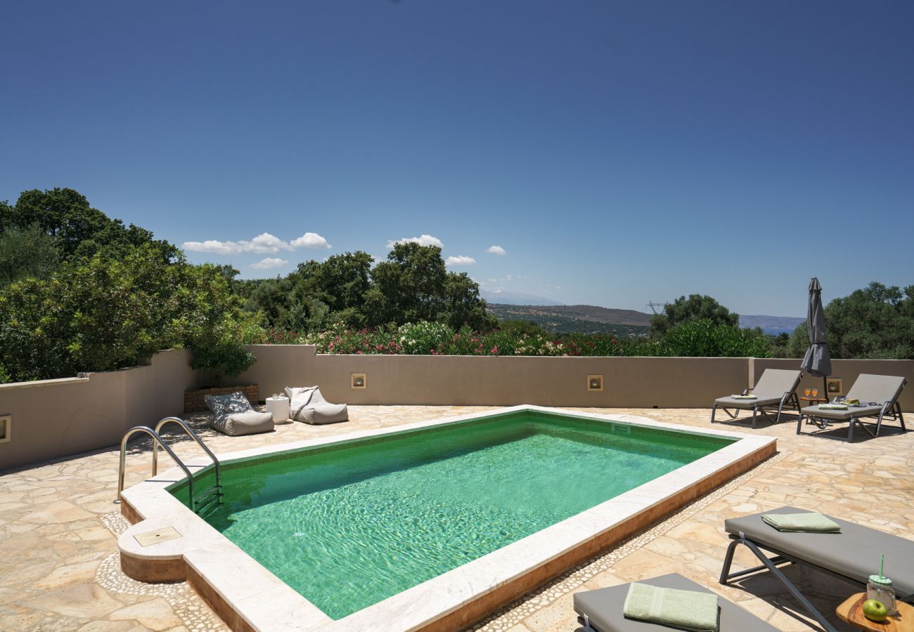 Villa in Prines - Private villa with unique panoramic sea views, pool, bbq, 3km to the beach!