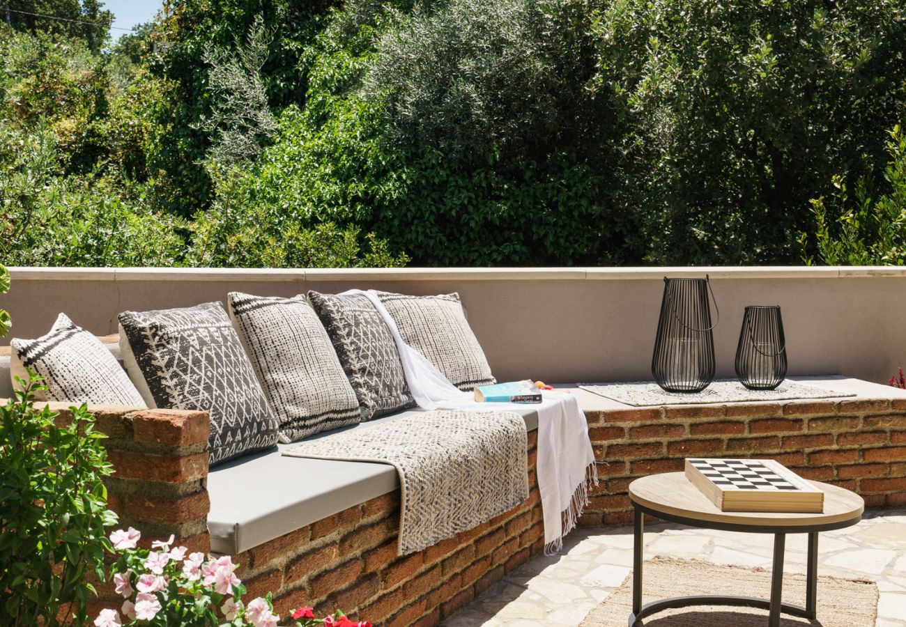 Villa in Prines - Private villa with unique panoramic sea views, pool, bbq, 3km to the beach!