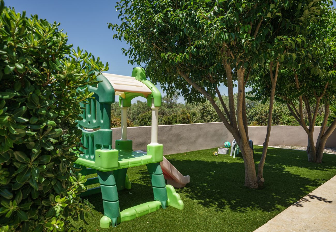 Villa in Prines - Private villa with unique panoramic sea views, pool, bbq, 3km to the beach!