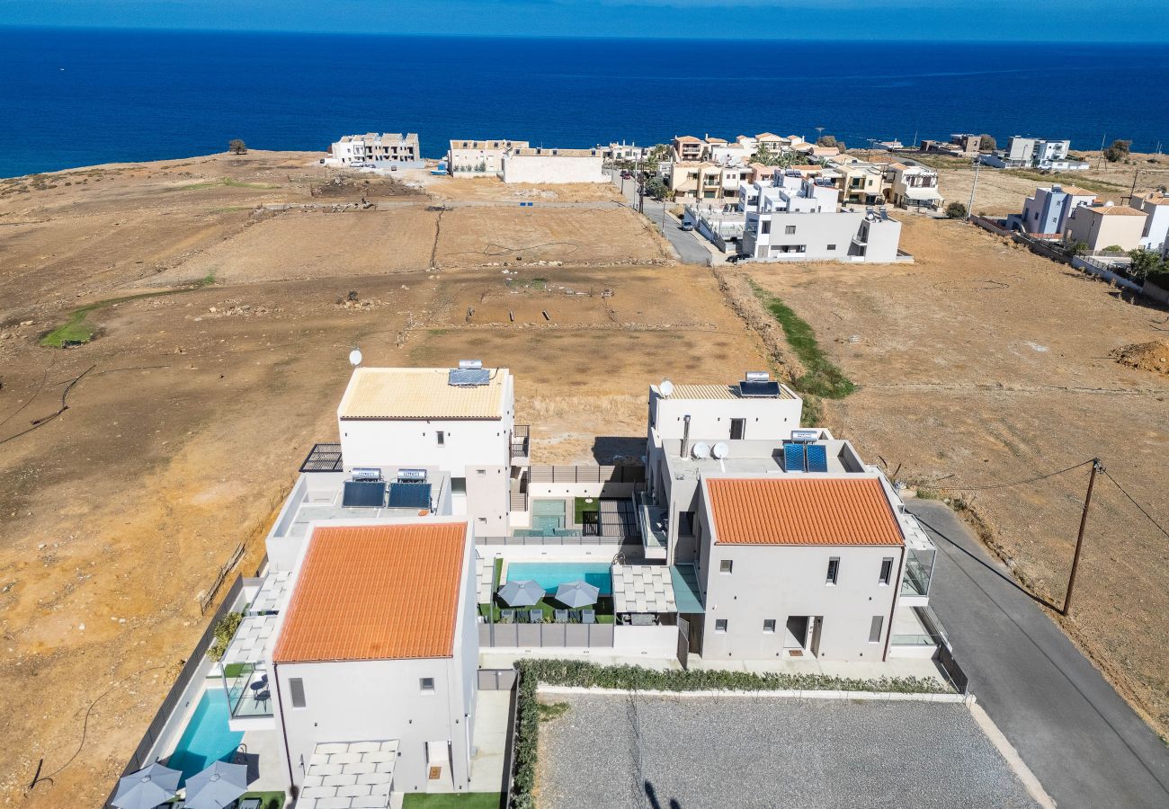 Villa in Panormo - Brand new modern villa, no car needed!