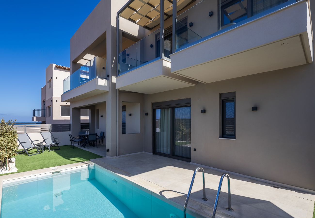 Villa in Panormo - Modern facilities, walking distance to the beach!