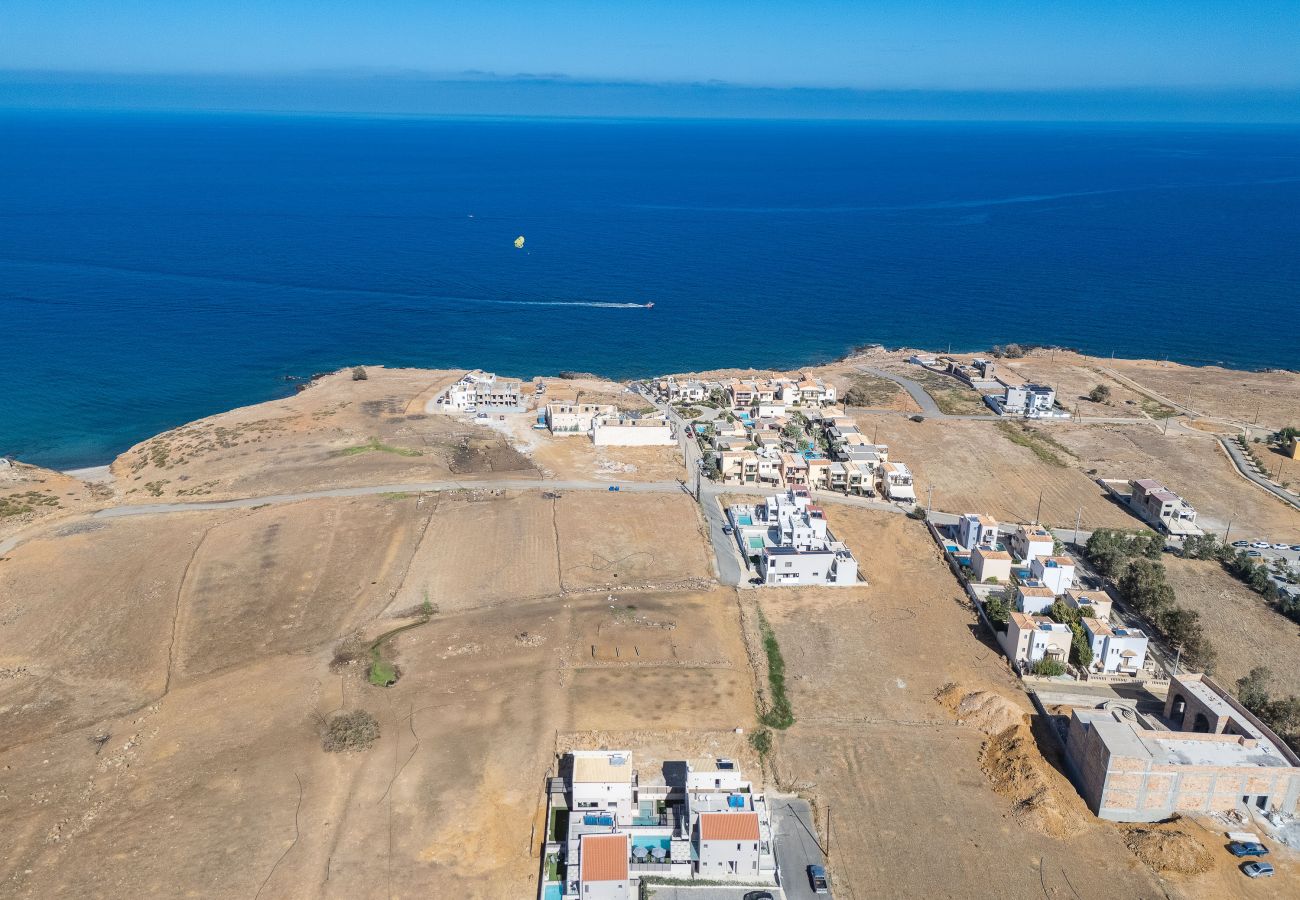 Villa in Panormo - Modern facilities, walking distance to the beach!