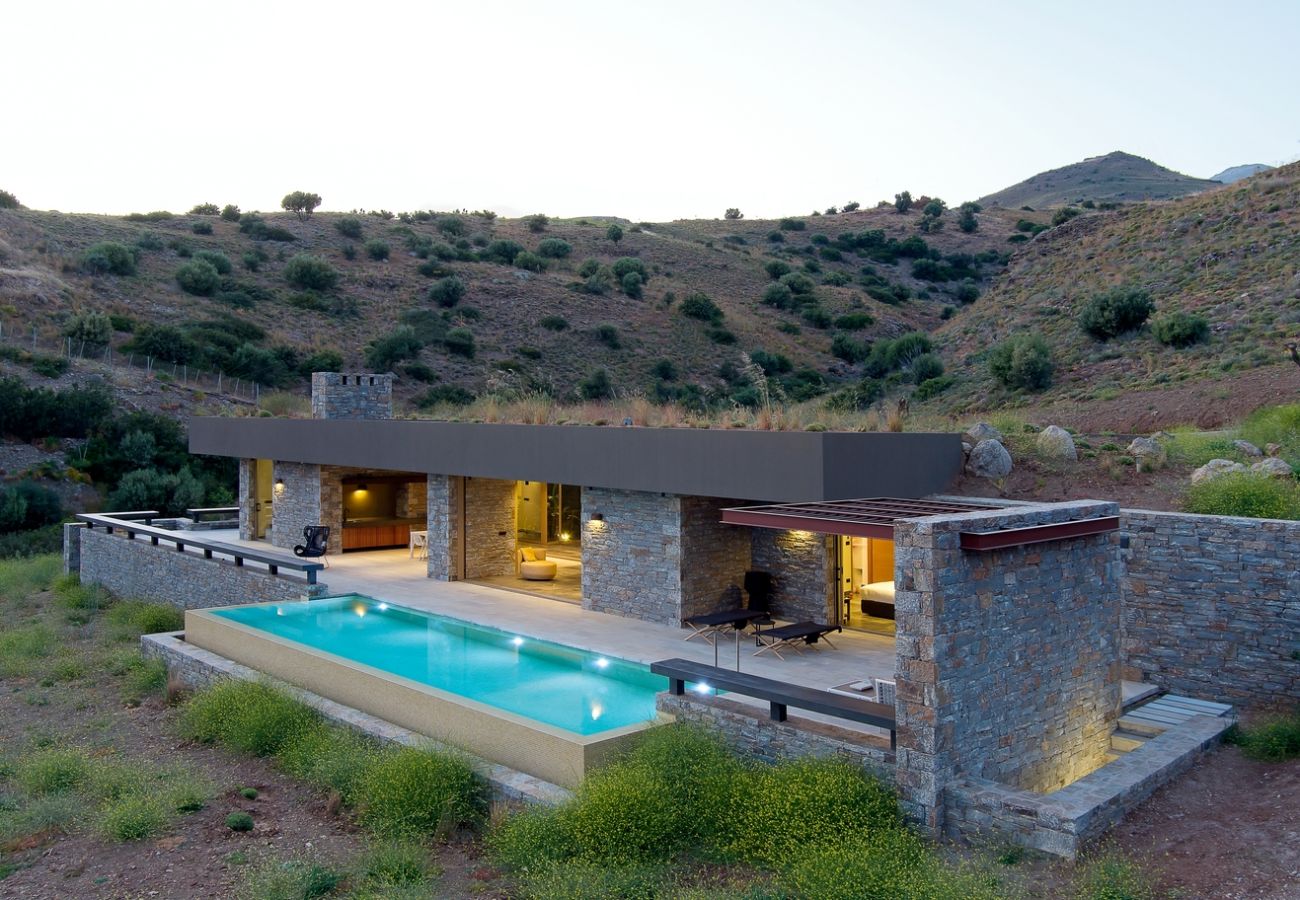 Villa in Rethymno - SeaCrete villa, heated pool, hamam and private beach!